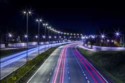 Straßen- und Fahrbahnbeleuchtung